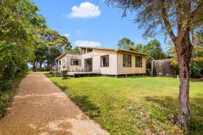 Milnthorpe Cottage - Golden Bay Holiday Home